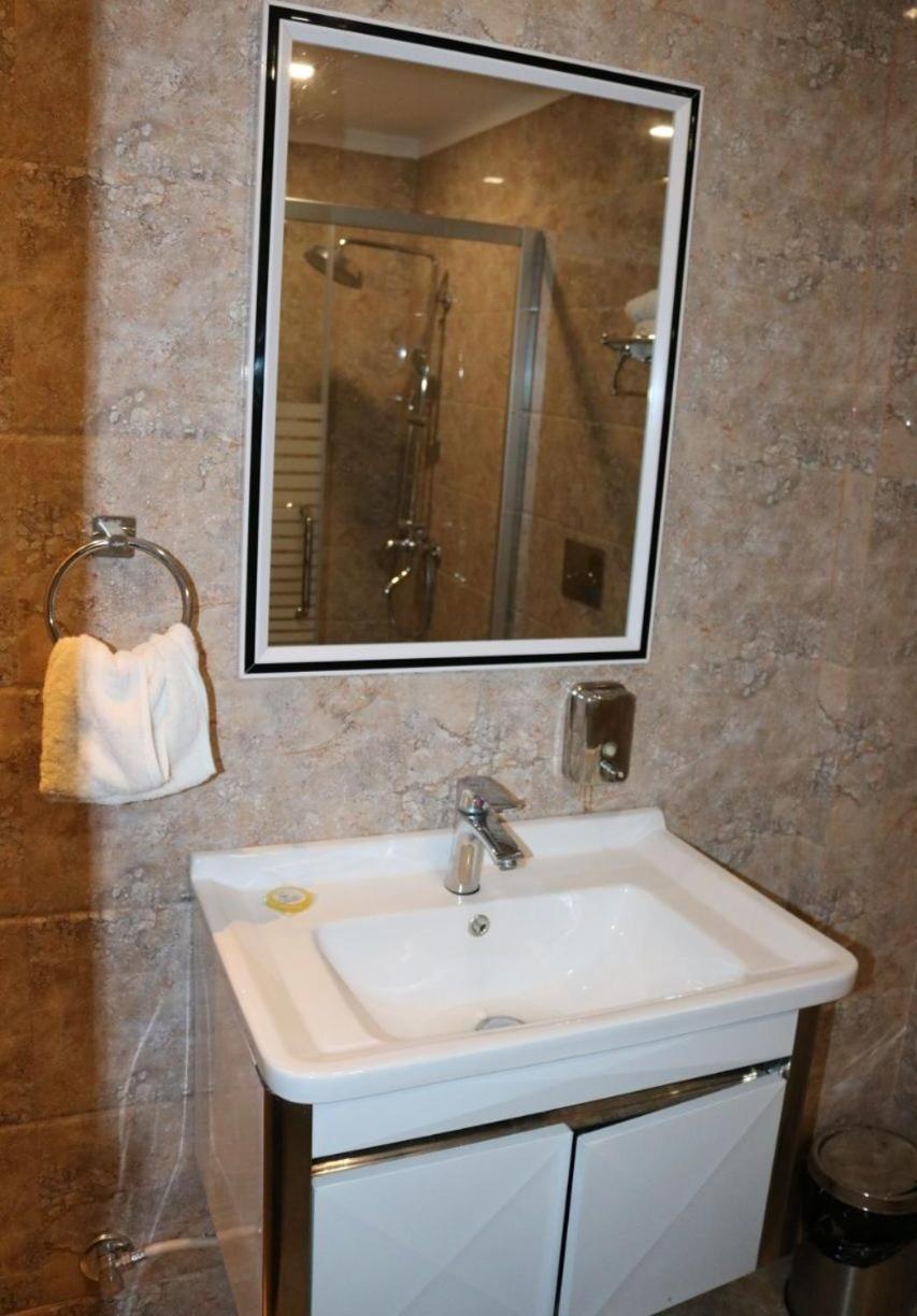 הרידוואר Hotel Blue Lagoon מראה חיצוני תמונה