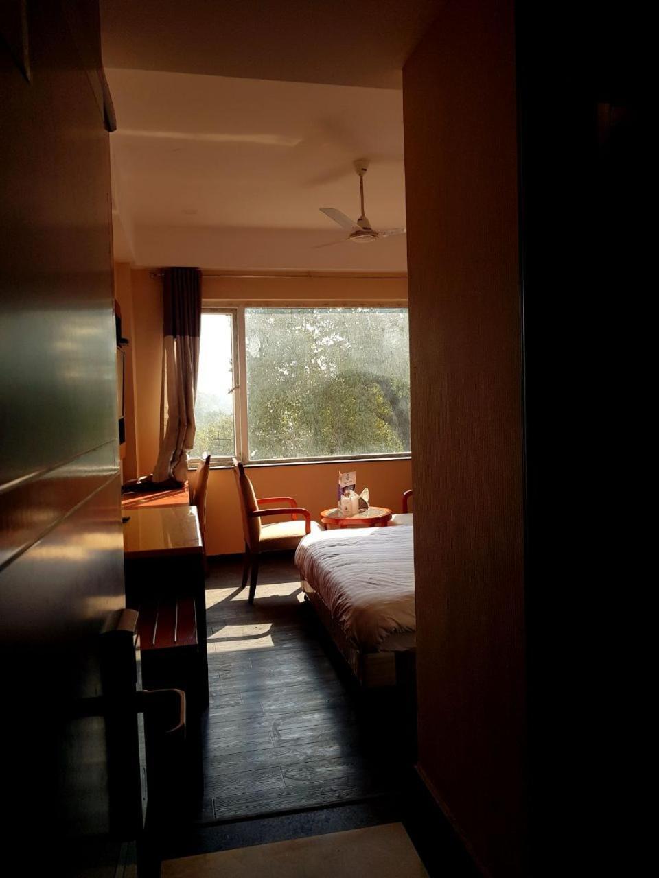 הרידוואר Hotel Blue Lagoon מראה חיצוני תמונה