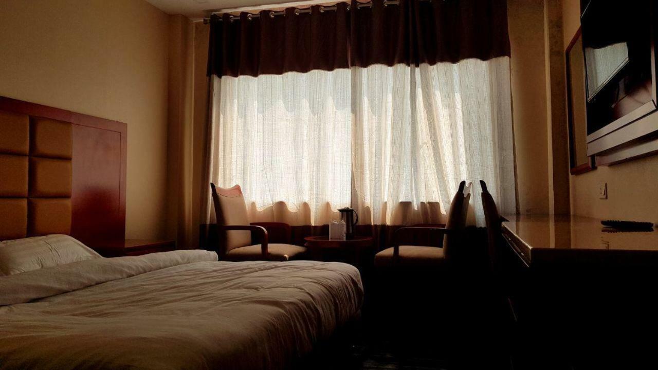 הרידוואר Hotel Blue Lagoon מראה חיצוני תמונה